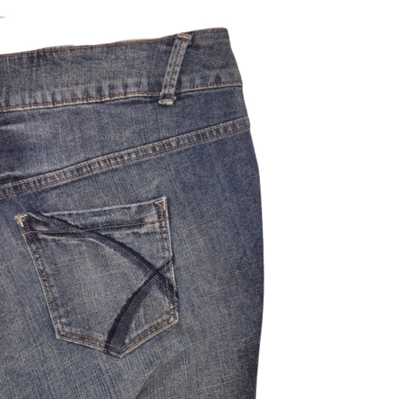 Lane Braynt Distinctly Boot Mid Rise Bootcut Jeans Darkwash Blue Denim Size 20 - Picture 10 of 12